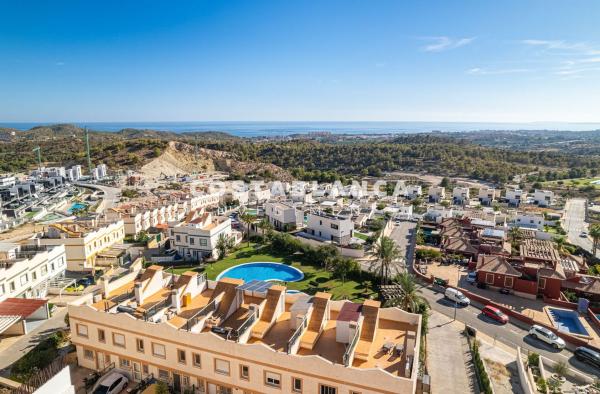 Chalet pareado en Avenida de Saragossa, Balcón de Finestrat-Terra Marina, Finestrat photo 1