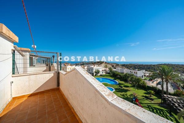 Chalet pareado en Avenida de Saragossa, Balcón de Finestrat-Terra Marina, Finestrat thumbnail 2