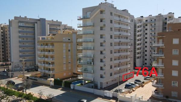 Продажа квартиры на Piso en Calle Ingeniero Juan Garcia, 76, Puerto Deportivo, Guardamar del Segura, Гуардамар-дель-Сегура
thumbnail 2