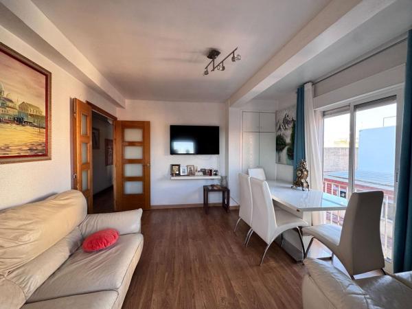 Sale of flat in Piso en Reina Victoria-Miguel Hernández, Elche / Elx, Elche / Elx
photo 1
