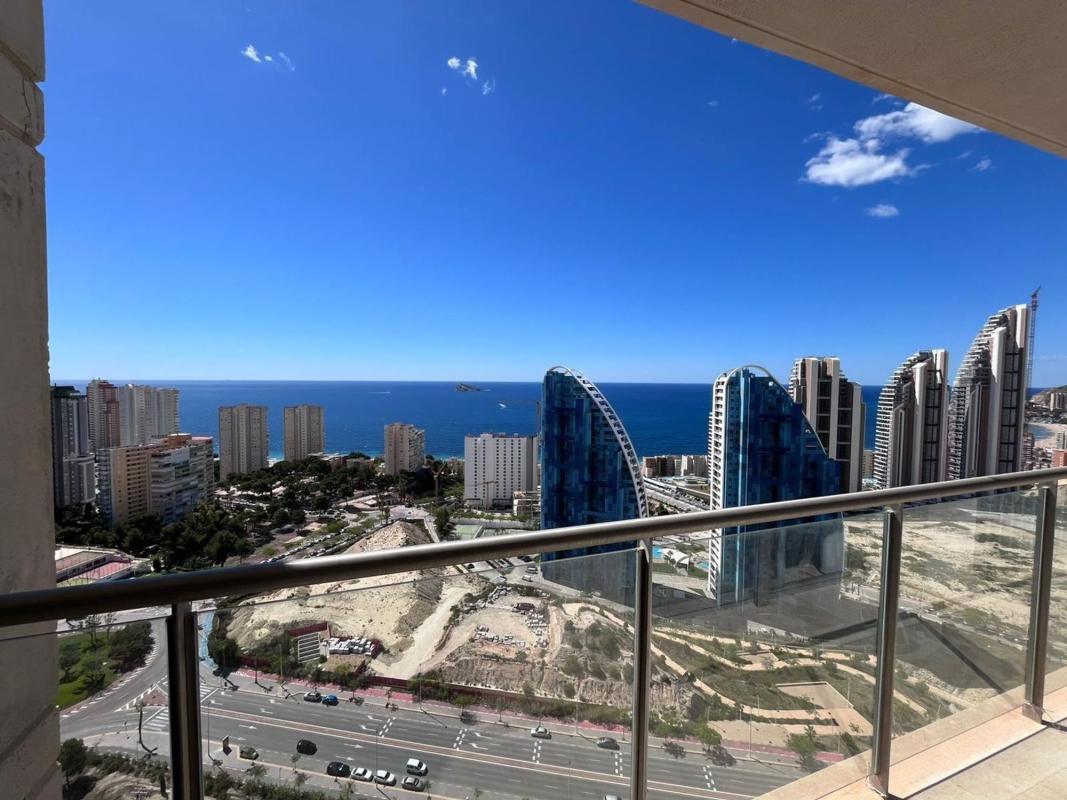 Sale of apartment in Piso en Calle Presidente Adolfo Suárez, Pueblo Poniente, Benidorm, Benidorm
photo 1