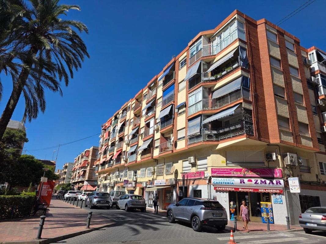 Sprzedaż mieszkania w Piso en Plaza Joaquín María López, Los Ángeles, Alicante / Alacant, Alicante / Alacant
photo 2