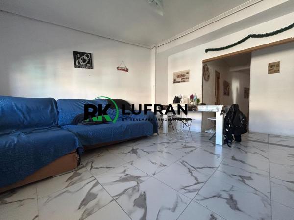 Продажа квартиры на Piso en Calle San Bernardo, Alcalde Felipe Mallol, San Vicente del Raspeig, Сан-Висенте-дель-Распейг
thumbnail 2