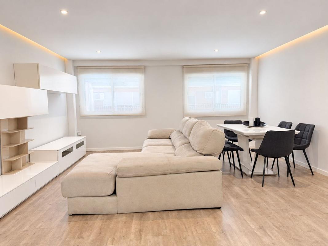 Sale of apartment in Piso en Presbitero Balta Carrasco, San Blas, Alicante / Alacant, Alicante
photo 2