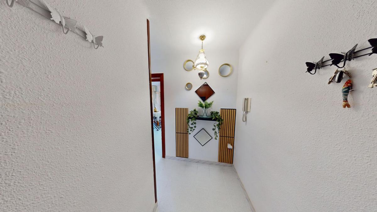 Продажа квартиры на Piso en Calle Economista German Bernacer, Virgen del Remedio - Parque lo Morant, Alicante / Alacant, Аликанте / Алакант
 photo 3