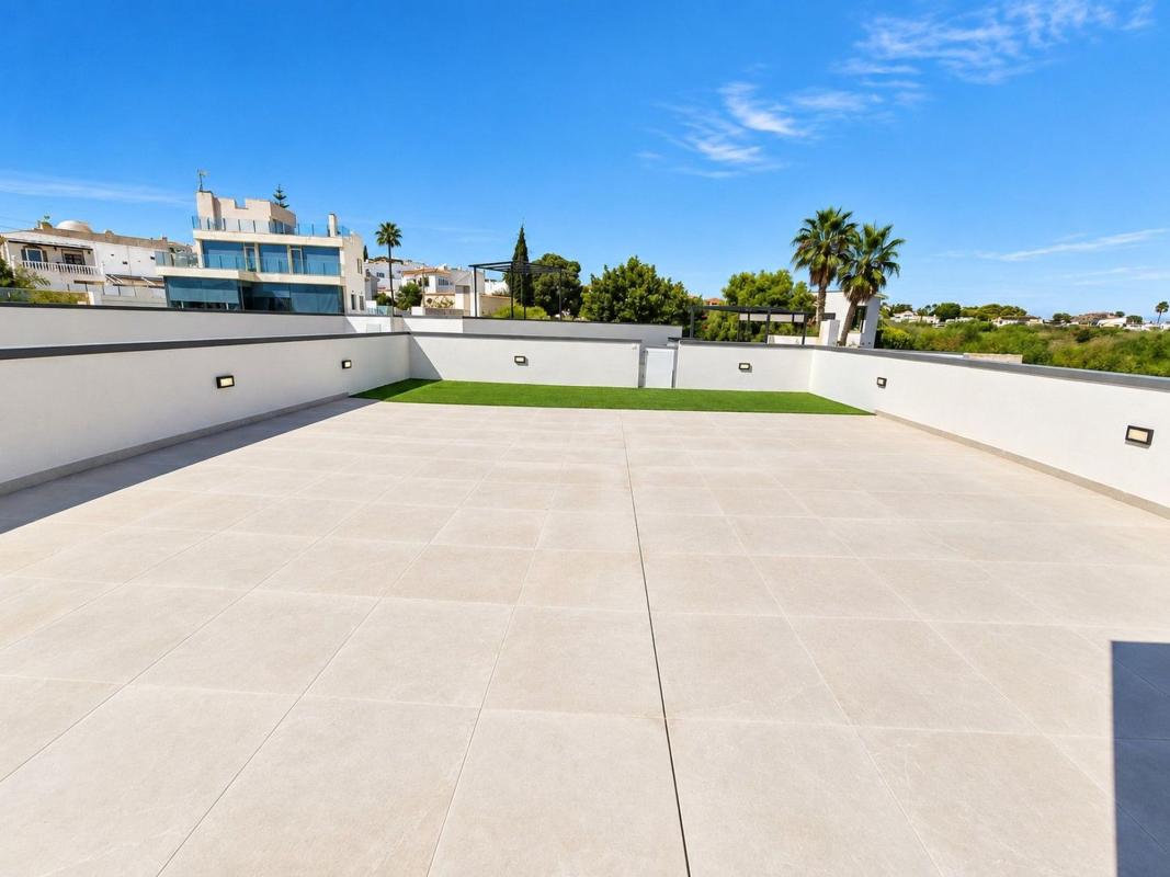 Properties for sale and rent in Spain photo 5