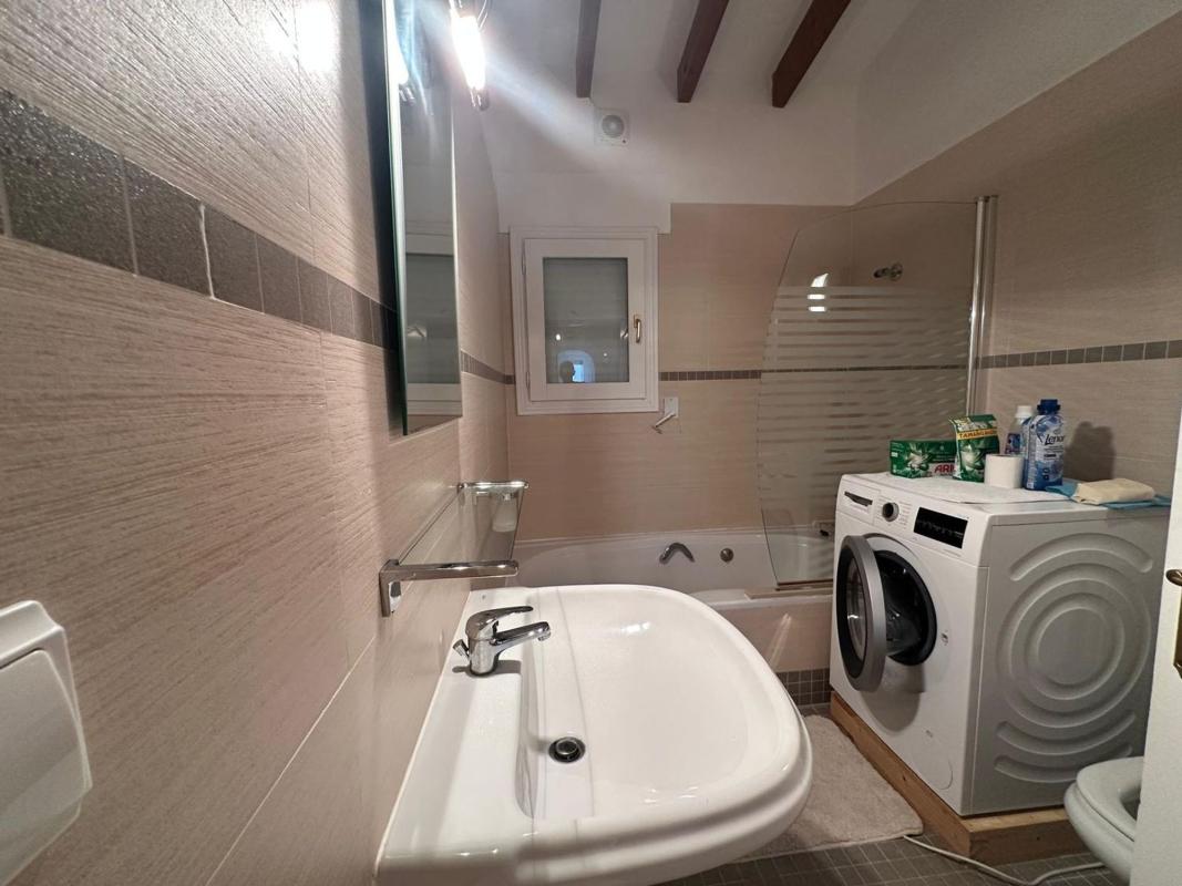 Недвижимость на продажу и в аренду в Испании photo 2