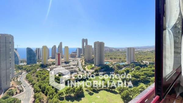 Sale of flat in Piso en Calle Presidente Adolfo Suárez, Pueblo Poniente, Benidorm, Benidorm
thumbnail 2