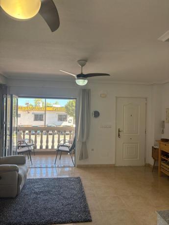 Chalet adosado en Avenida Los Palacios s/n, Formentera del Segura photo 1