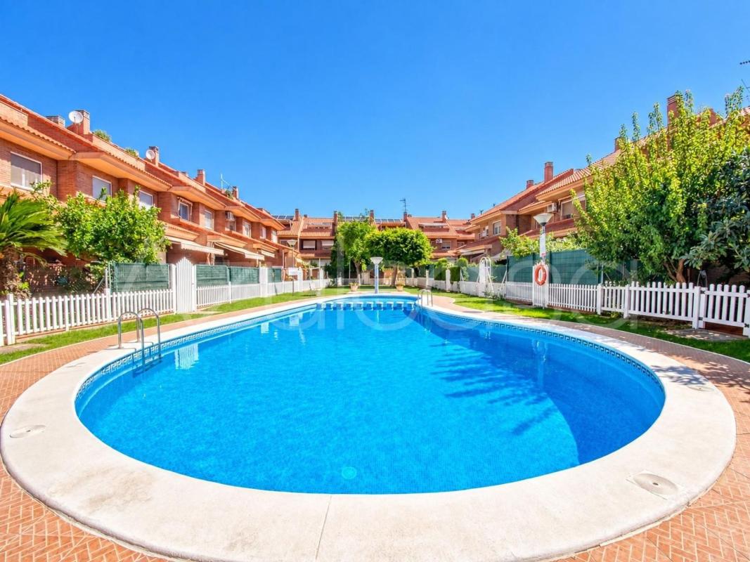 Propiedades en venta y alquiler en España photo 2