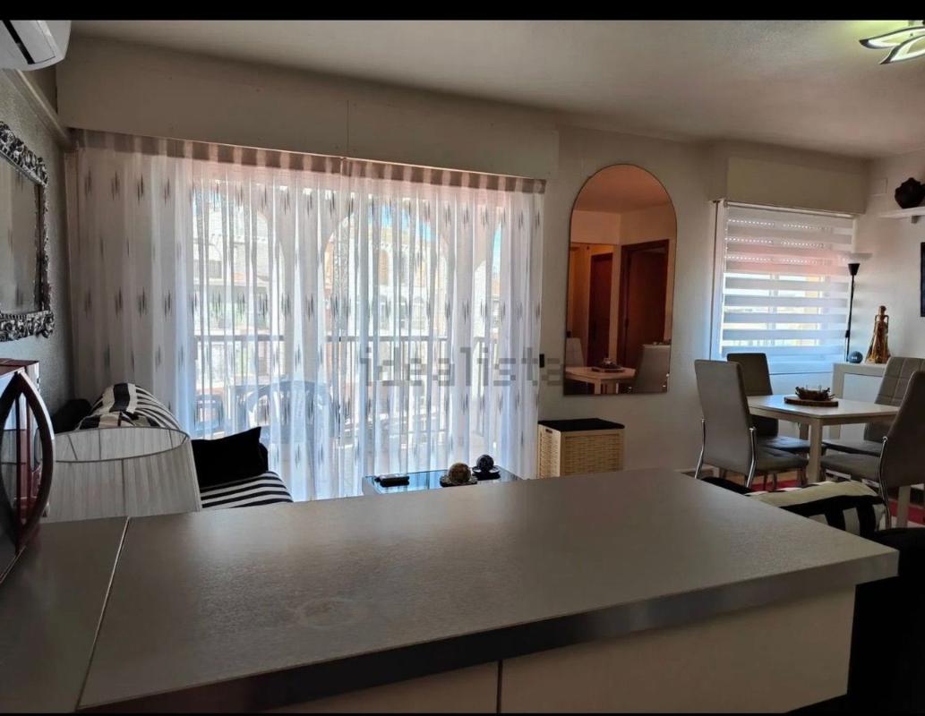 Sale of apartment in Piso en Avenida Don Juan de Austria, 2, La Veleta, Torrevieja, Torrevieja
photo 2