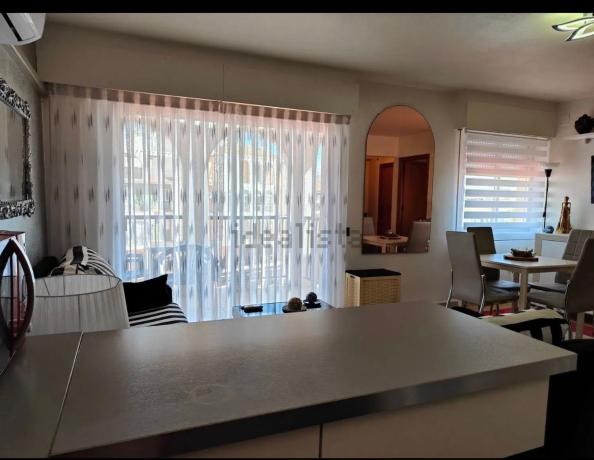 Продажа квартиры на Piso en Avenida Don Juan de Austria, 2, La Veleta, Torrevieja, Торревьеха
thumbnail 2