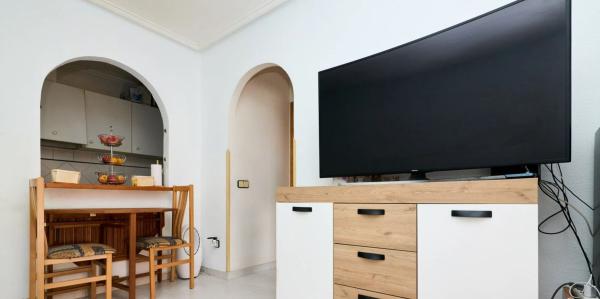Продажа квартиры на Piso en Calle Valencia, El Acequión, Torrevieja, Торревьеха
thumbnail 2