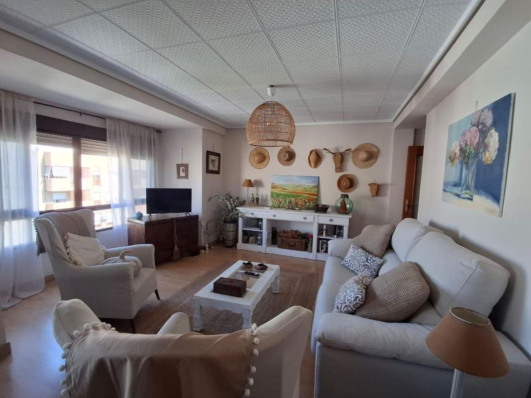 Venta de piso en Piso en Benalúa, Alicante / Alacant, Alicante / Alacant
photo 1