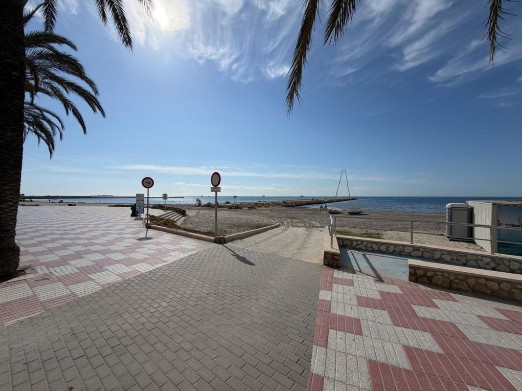 Sprzedaż mieszkania w Piso en Calle Brasil, 4, Calas de Santiago Bernabeu, Santa Pola, Santa Pola
photo 3