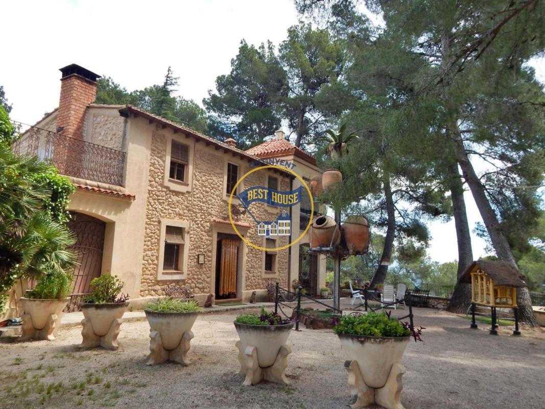 Properties for sale and rent in Spain photo 1