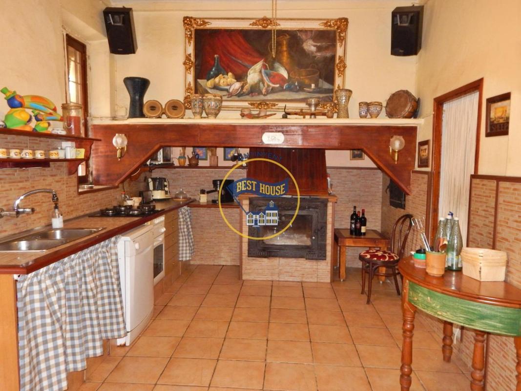 Properties for sale and rent in Spain photo 4
