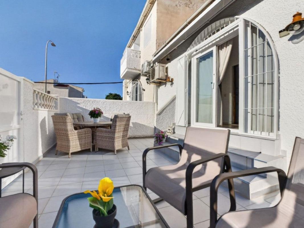 Продажа квартиры на Piso en Calle Rodrigo, 543, La Siesta - El Salado - Torreta, Torrevieja, Торревьеха
photo 3