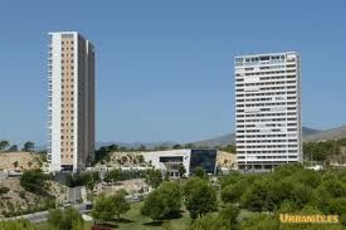 Продажа квартиры на Piso en Calle Presidente Adolfo Suárez, 20, Pueblo Poniente, Benidorm, Бенидорм
photo 3