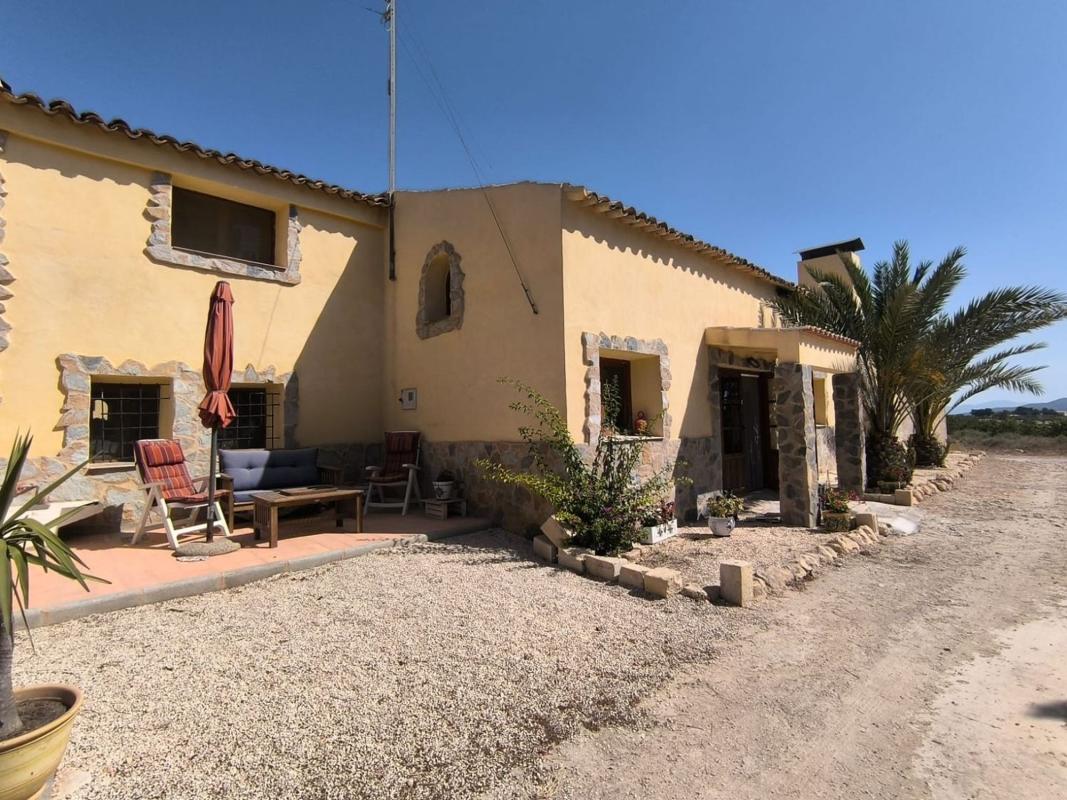 Продажа отдельного шале в Casa o chalet en Monovar, Моновар photo 1