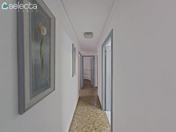 Продажа квартиры на Piso en Centro Urbano, Denia, Дения
thumbnail 2
