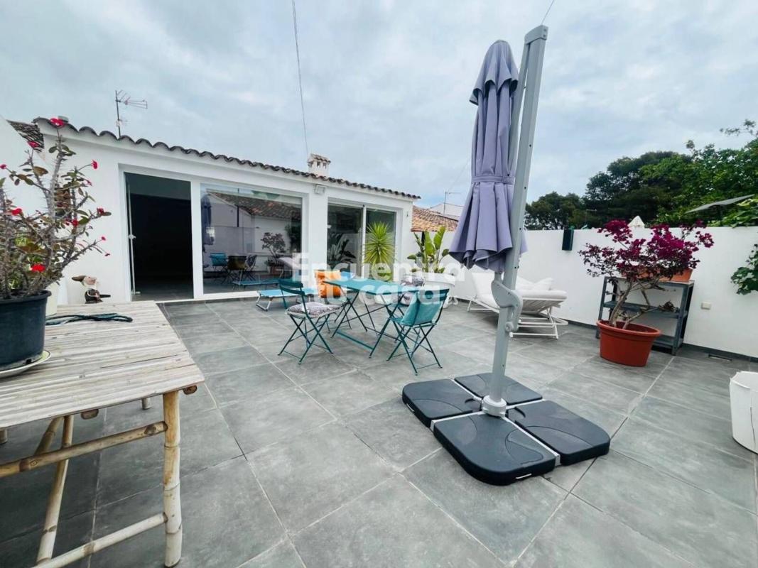 Sale of independent chalet in Casa o chalet en Calle Petúnies, Colonia Escandinavia-Cautivador, Alfaz del Pi, Alfaz del Pi
 photo 3