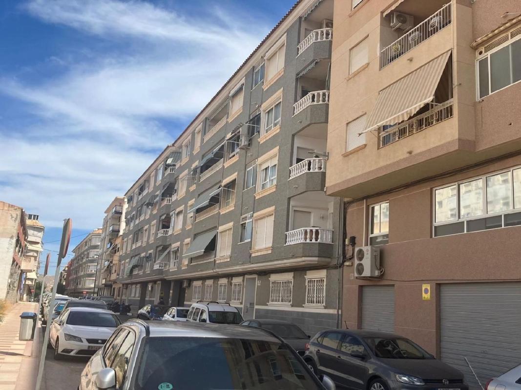 Sprzedaż mieszkania w Piso en Calle del Pla de Sarrió, 4, Campello Playa, El Campello, El Campello
photo 4