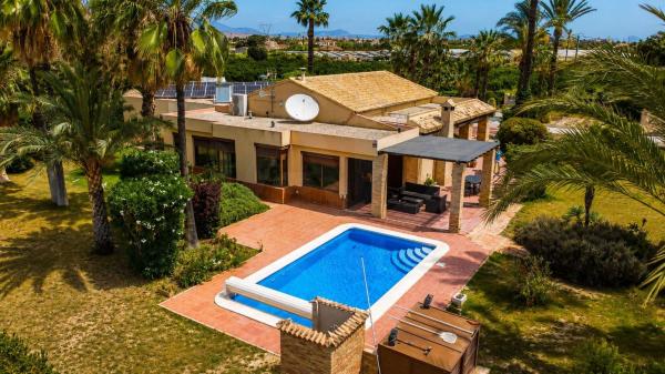 Частный шале на продаже в Casa o chalet en Las Bayas-Asprillas, Elche / Elx, Эльче / Эльх thumbnail 3