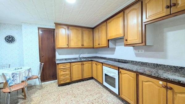 Продажа квартиры на Piso en Carrús Este, Elche / Elx, Эльче / Эльх
thumbnail 2