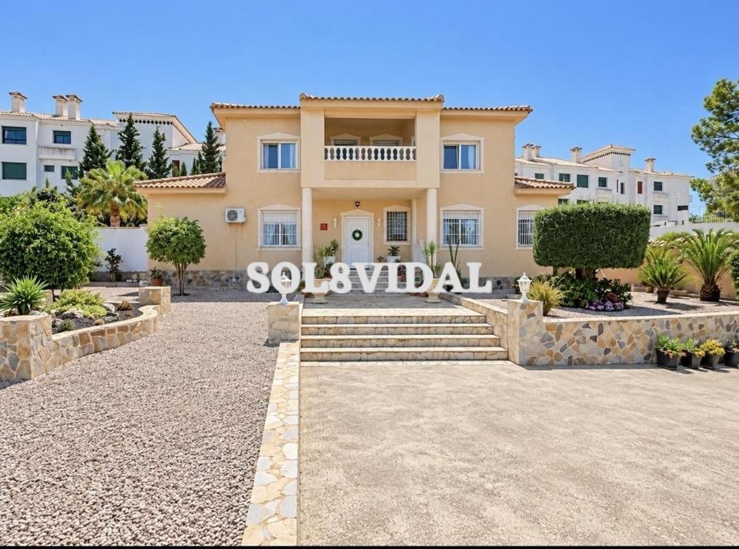 Propiedades en venta y alquiler en España photo 2