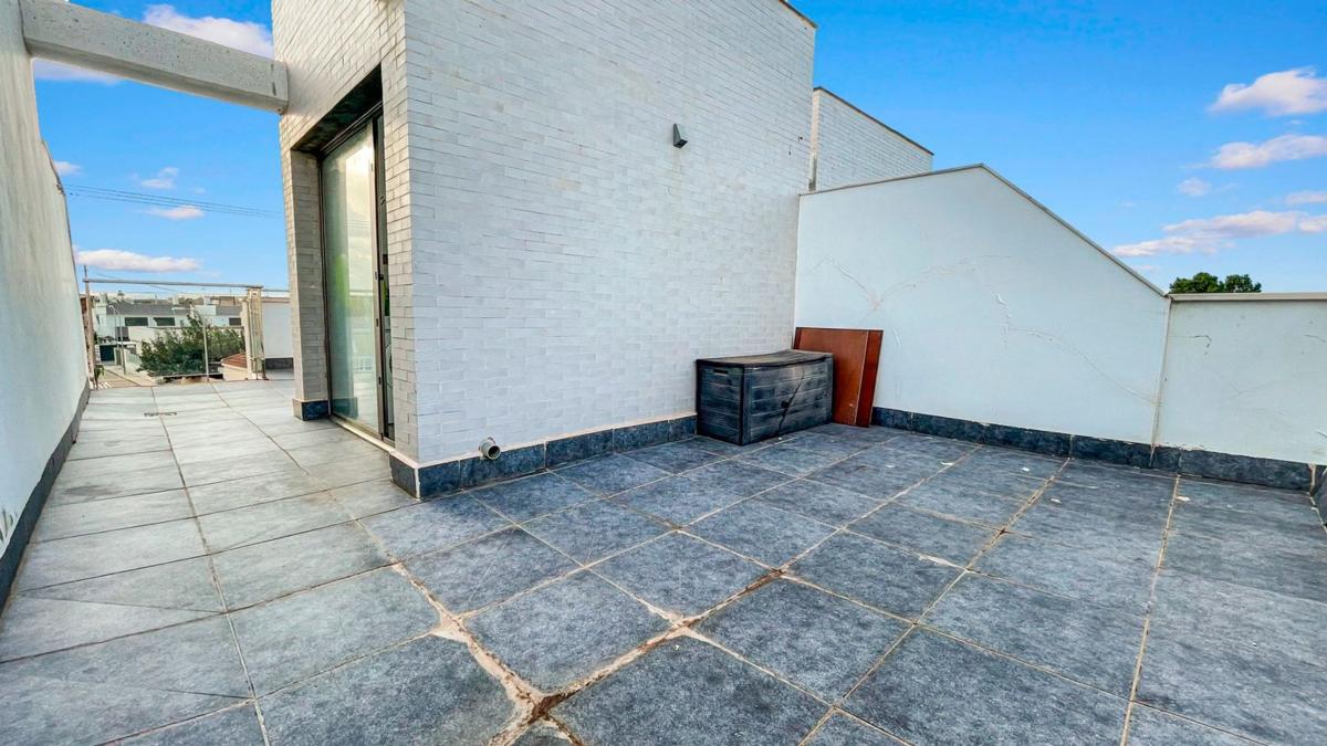 Properties for sale and rent in Spain photo 5