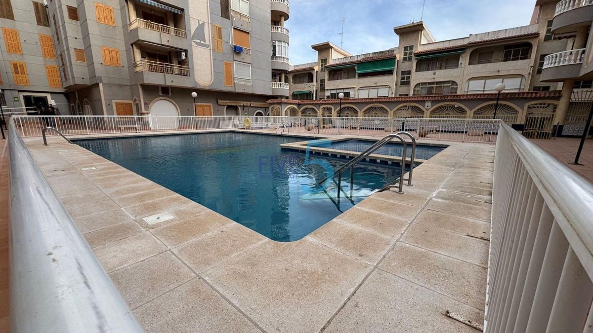 Sprzedaż mieszkania w Piso en El Acequión, Torrevieja, Torrevieja
 photo 2