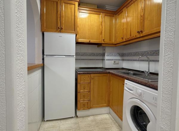 Apartment for sale in  Piso en Calle Patricio Zammit, 46, Las Piscinas Naturales, Torrevieja, Torrevieja photo 4