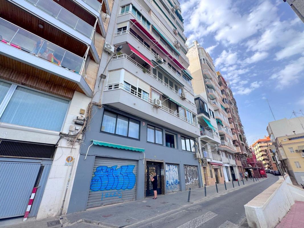 Properties for sale and rent in Spain photo 2