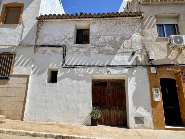 Independent chalet for sale in Casa o chalet en Calle Biar, 90, Castalla, Castalla
thumbnail 3