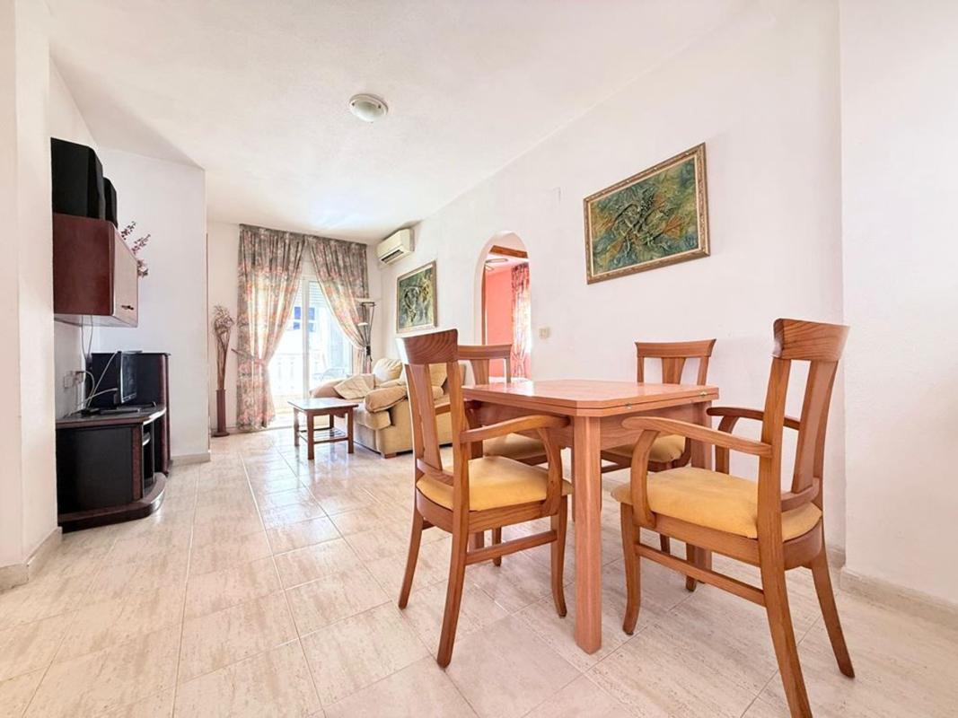 Venta de piso en Piso en Calle la Sal, Avenida Habaneras - Curva de Palangre, Torrevieja, Torrevieja
photo 5