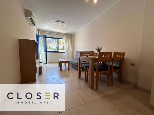 Venta de piso en Piso en Glorieta del Reino Unido, 6, El Palmeral-Urbanova-Tabarca, Alicante / Alacant, Alicante / Alacant
photo 1