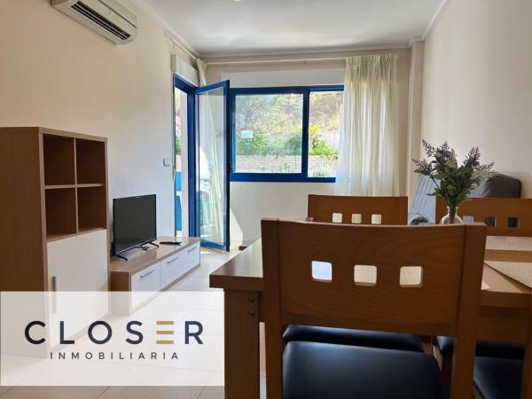 Venta de piso en Piso en Glorieta del Reino Unido, 6, El Palmeral-Urbanova-Tabarca, Alicante / Alacant, Alicante / Alacant
thumbnail 2