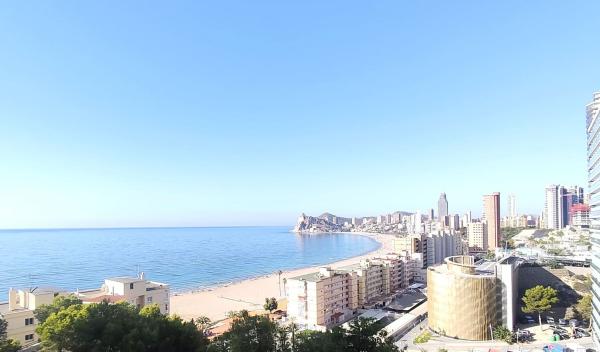 Продажа квартиры на Piso en Avenida República Argentina, 5, Playa de Poniente, Benidorm, Бенидорм
photo 1
