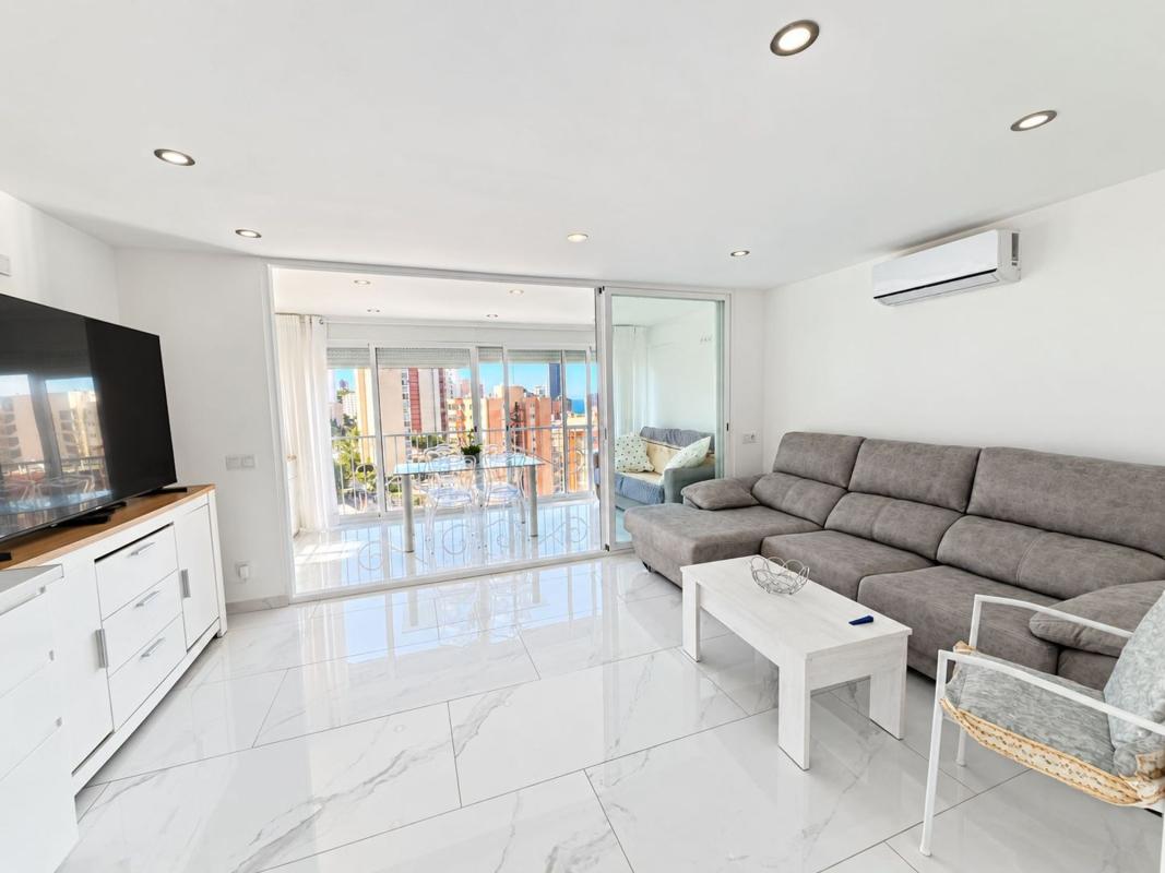 Продажа квартиры на Piso en Avenida de Montecarlo, Zona Sierra Helada, Benidorm, Бенидорм
photo 1