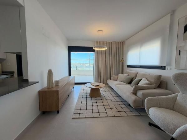 Продажа квартиры на Piso en Centro, San Miguel de Salinas, Сан-Мигель-де-Салинас
photo 1
