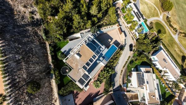 Частный шале на продаже в Casa o chalet en Avenida de las Colinas, Las Colinas Golf, Orihuela, Ориуэла photo 1