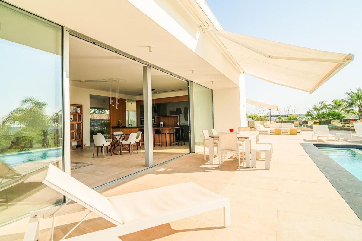 Sale of independent chalet in Casa o chalet en Calle Bonalba, Las Colinas Golf, Orihuela, Orihuela
photo 1