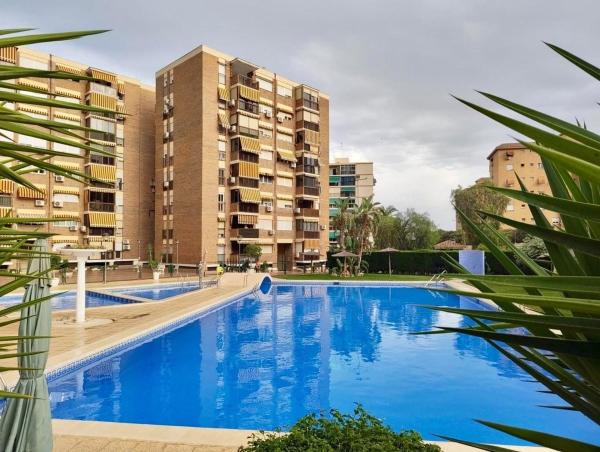 Venta de piso en Piso en Calle Castor, La Florida, Alicante / Alacant, Alicante / Alacant
photo 1