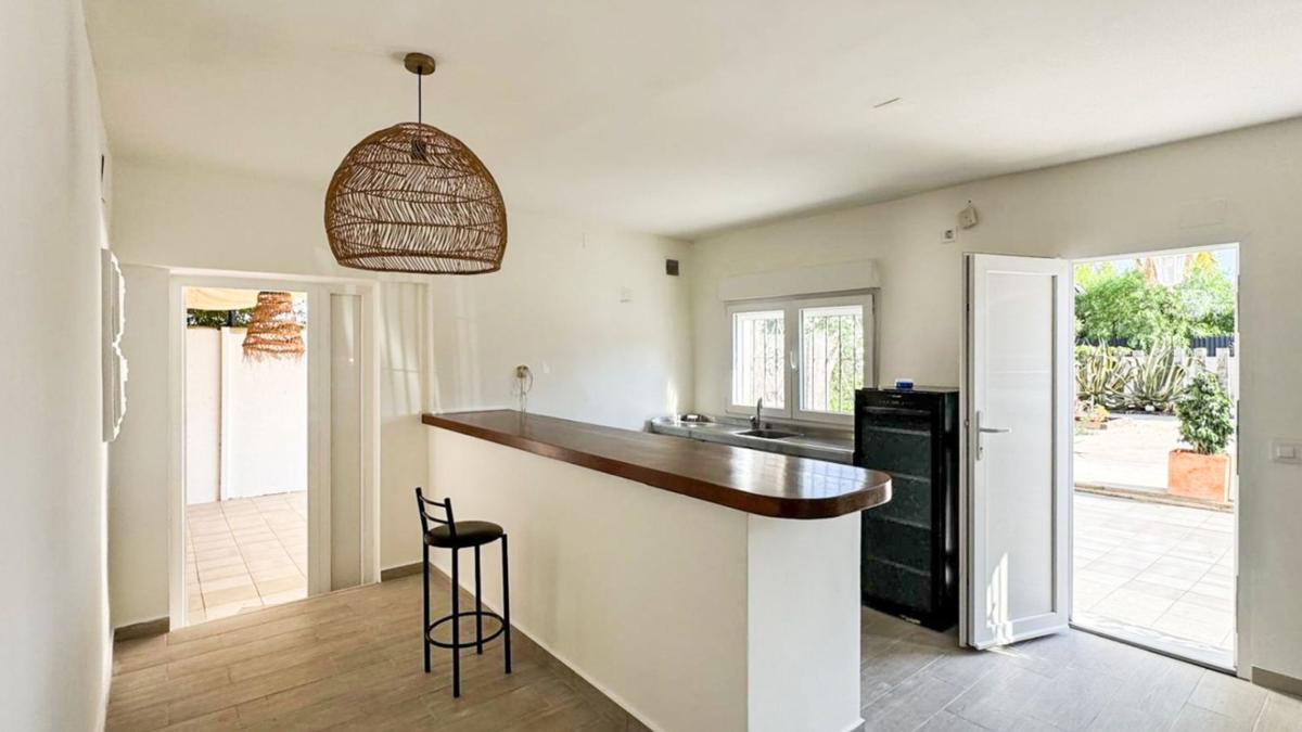 Sale of independent chalet in Casa o chalet en Les Rotes/Las Rotas, Denia, Denia
photo 2