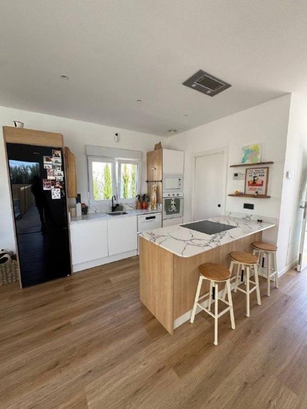Properties for sale and rent in Spain photo 5