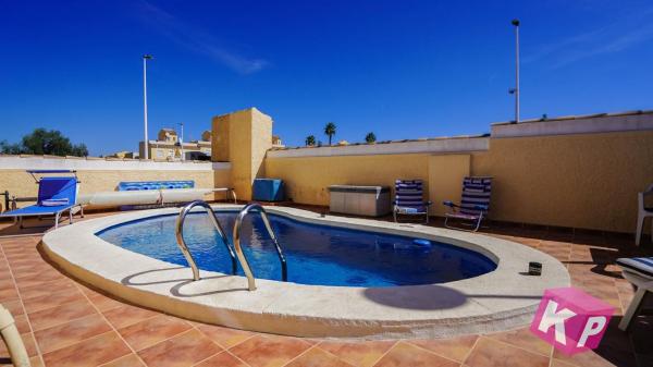Casa o chalet independiente en Avenida del Carabasí, Mediterráneo-Novamar, Gran Alacant thumbnail 2