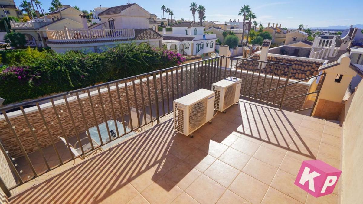 Properties for sale and rent in Spain photo 3