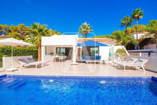 Chalet wolnostojący na sprzedaż w Casa o chalet en Cala Advocat - Baladrar, Benissa, Benissa photo 1