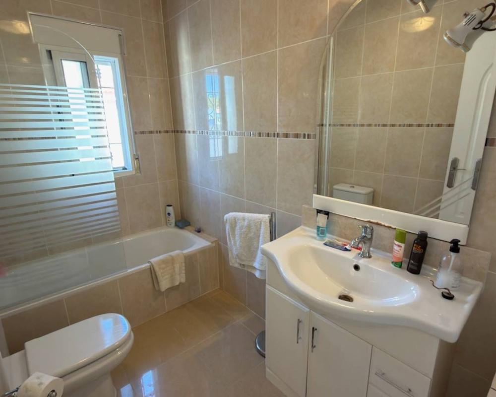 Properties for sale and rent in Spain photo 2